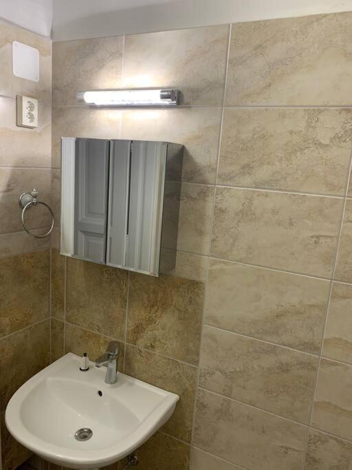 Central Location For One Person Budapest Extérieur photo